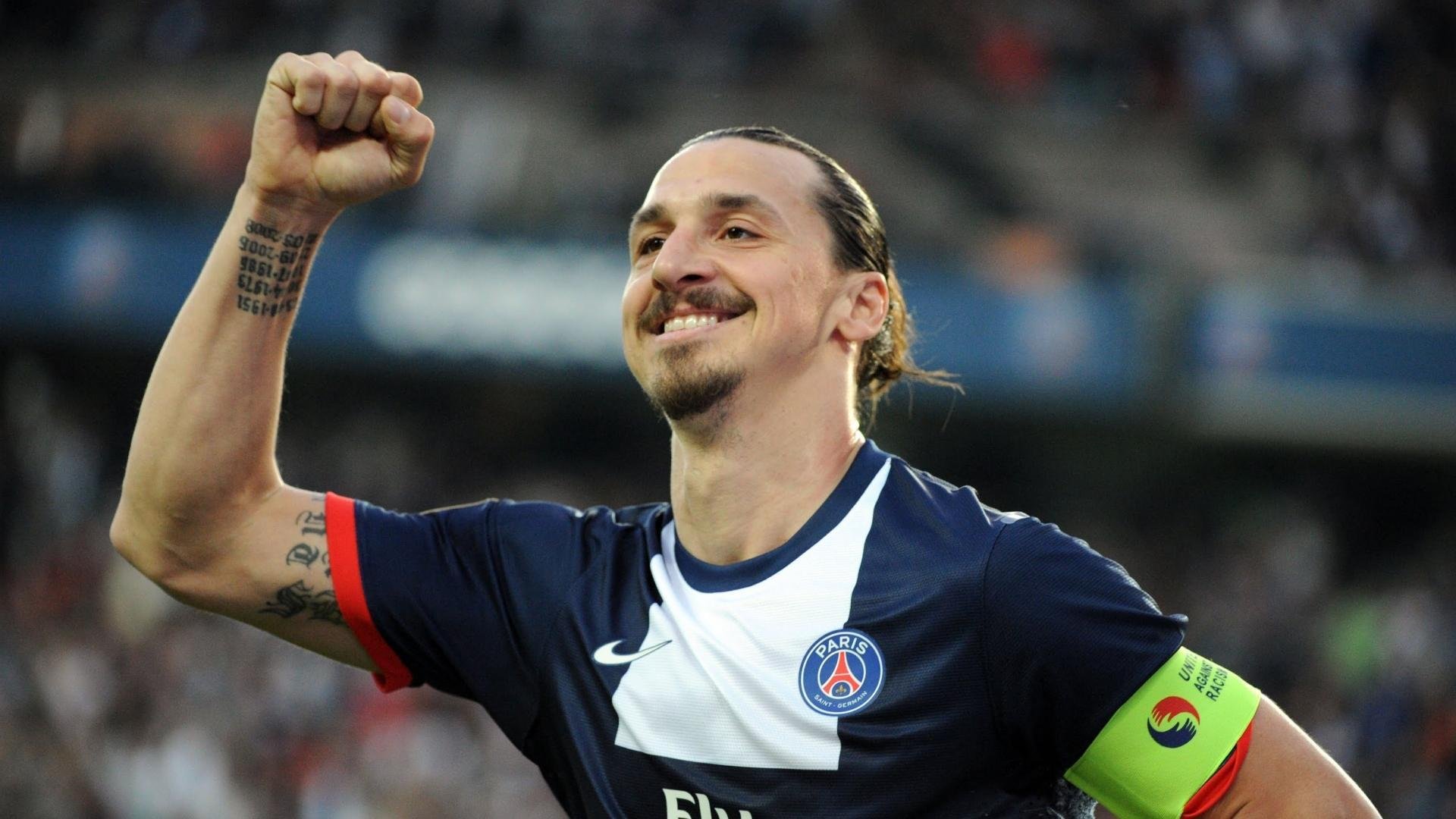 转会市场风云再起,豪门争抢新星,天价合约刷新纪录-YY易游体育